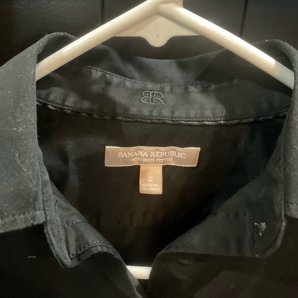 Banana Republic Women’s Dress Shirts - Bundle of 4 - Picture 6 of 12